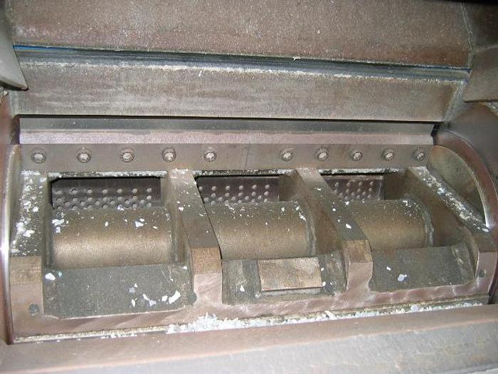 Used GRINDING/ WASHING LINE 500 KG/H FOR SELECTED PLASTICS