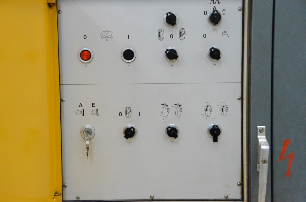 Usado 1979 OERLIKON SKM 1 Talladoras de grupos conicos #7151