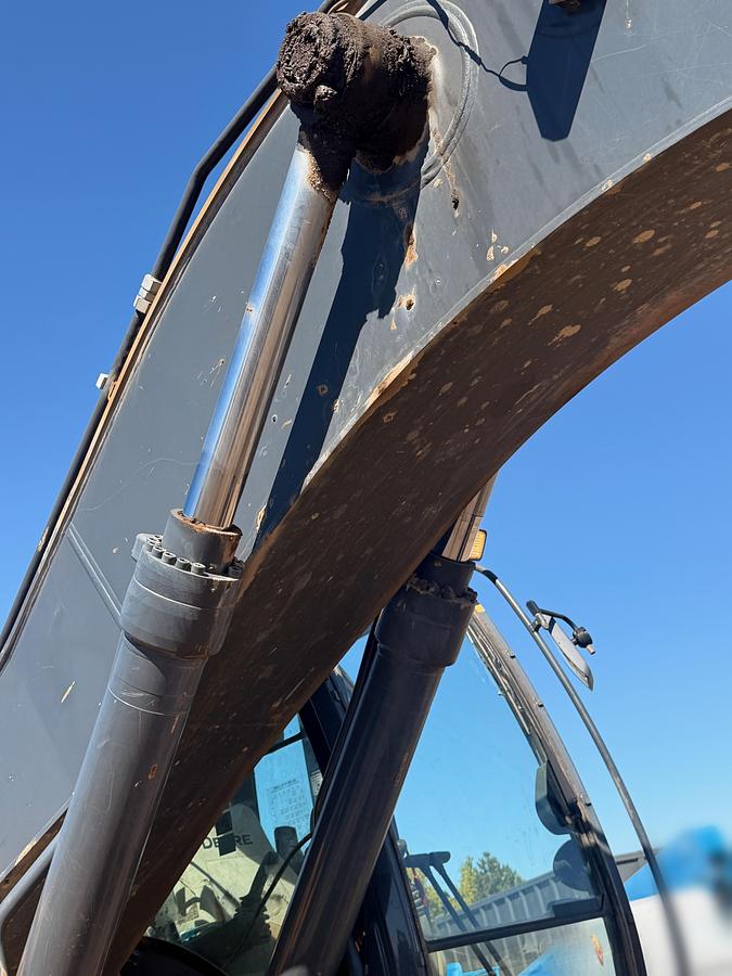 Used 2013 John Deere 290G LC Excavator