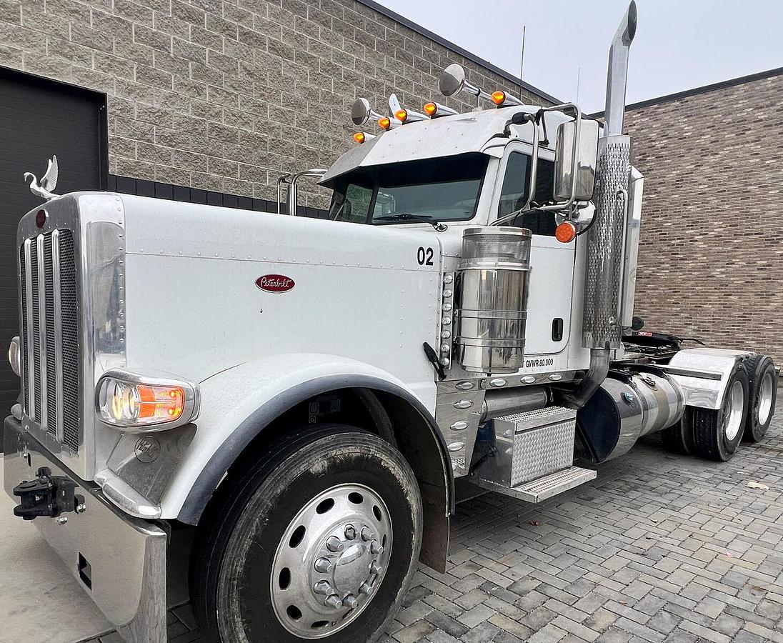 Used 2023 Peterbilt 389 Dual Axle Day Cab Semi Tractor