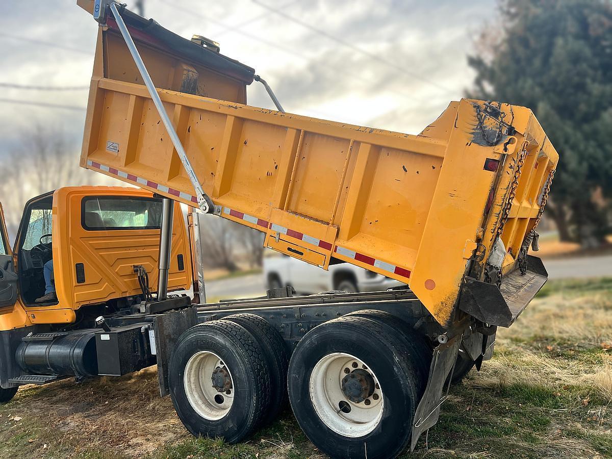 Used 2005 International 7600 Dump Truck