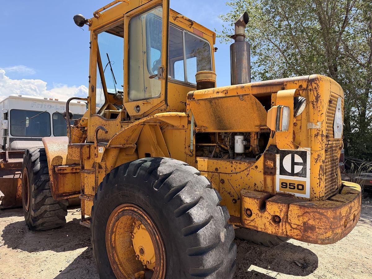 Used Cat 950 Loader with side dump trench bucket