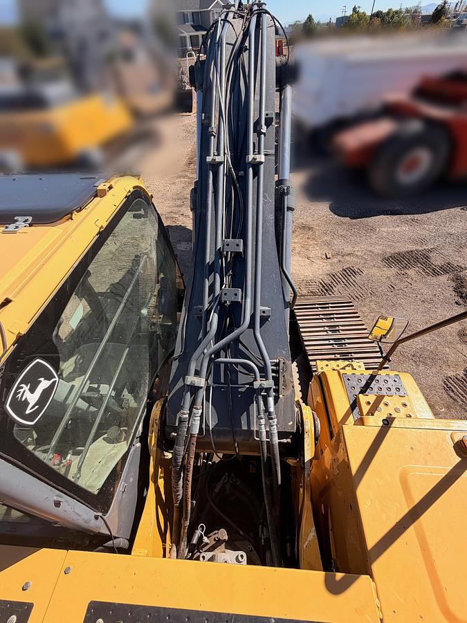 Used 2014 John Deere 290G LC Excavator