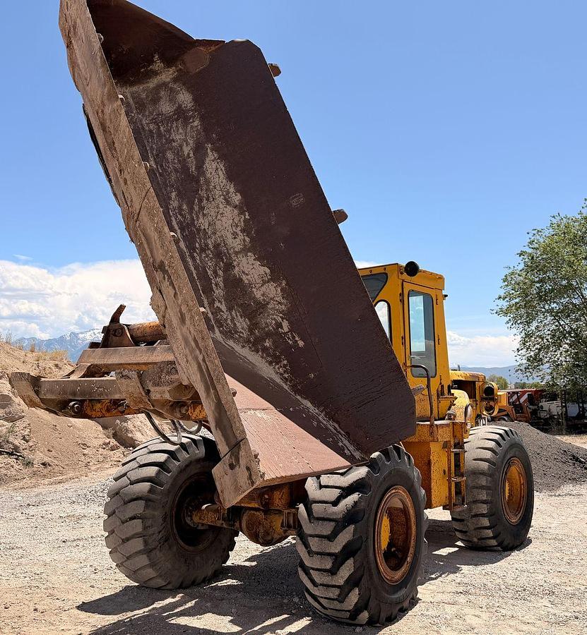 Used Cat 950 Loader with side dump trench bucket