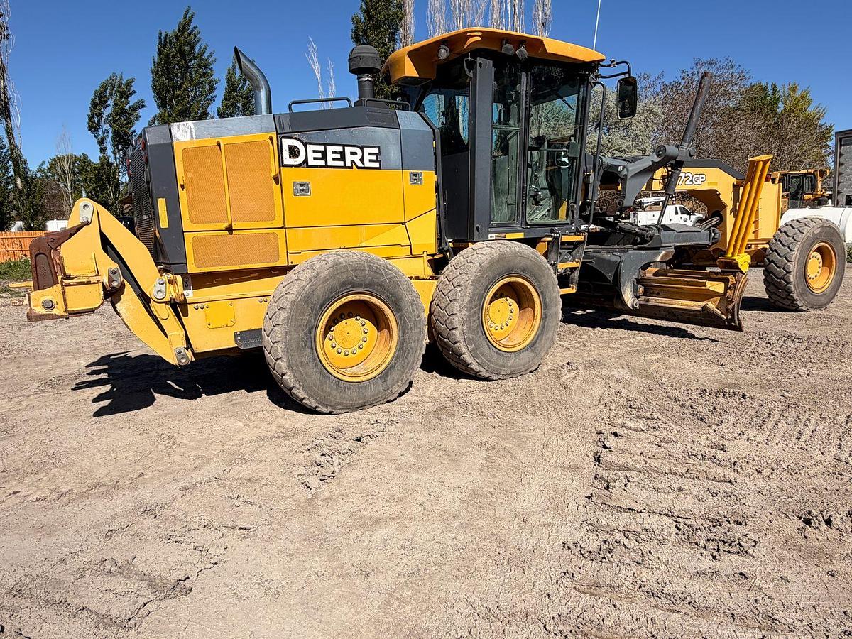 Used Deere 772GP Motor Grader 12K hrs 6WD