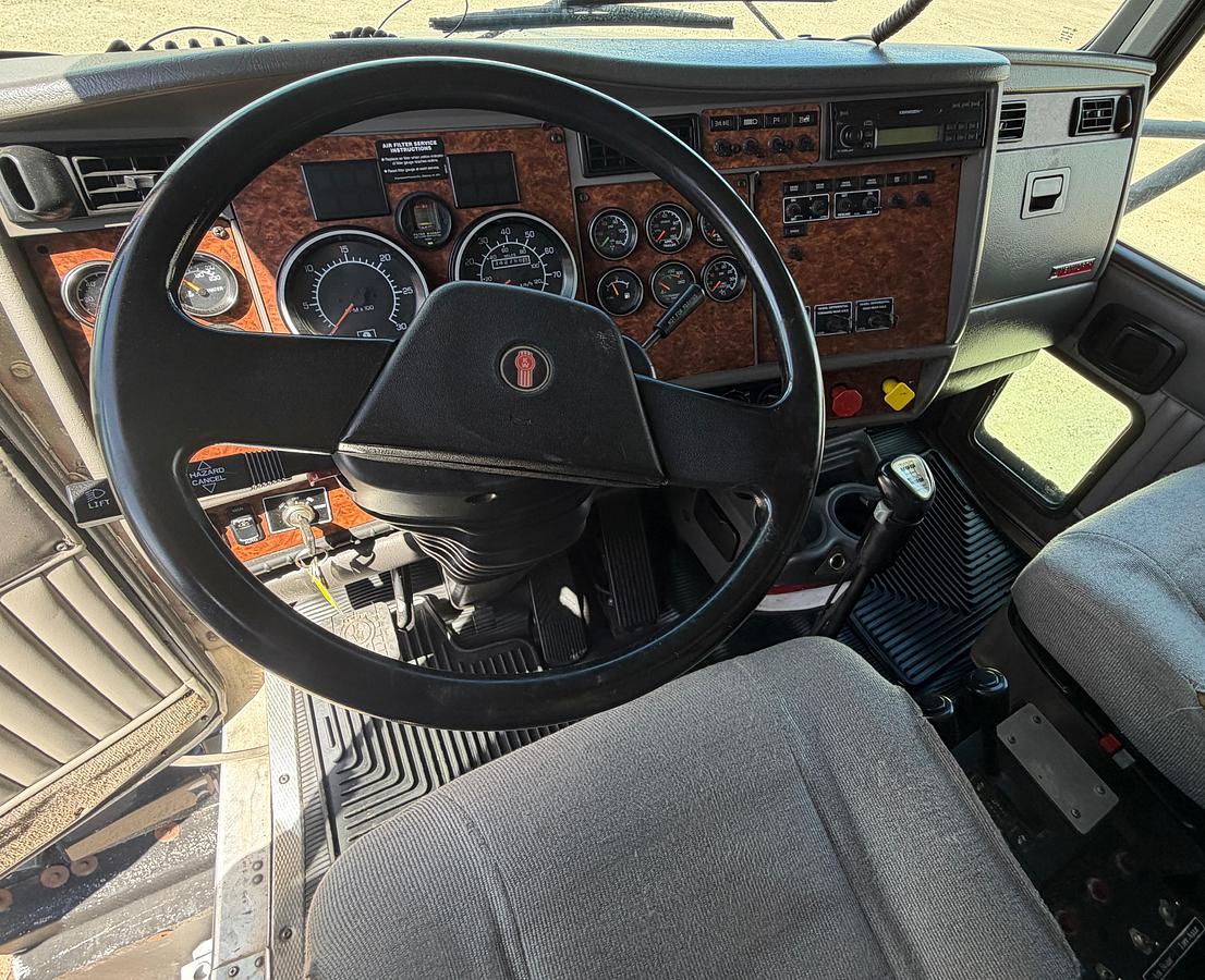 Used 2004 Kenworth T800B, TriAxle, DumpTruck, 18sp Manual Tranny, 16'Bed, Cat C13 Motor, 430 HP