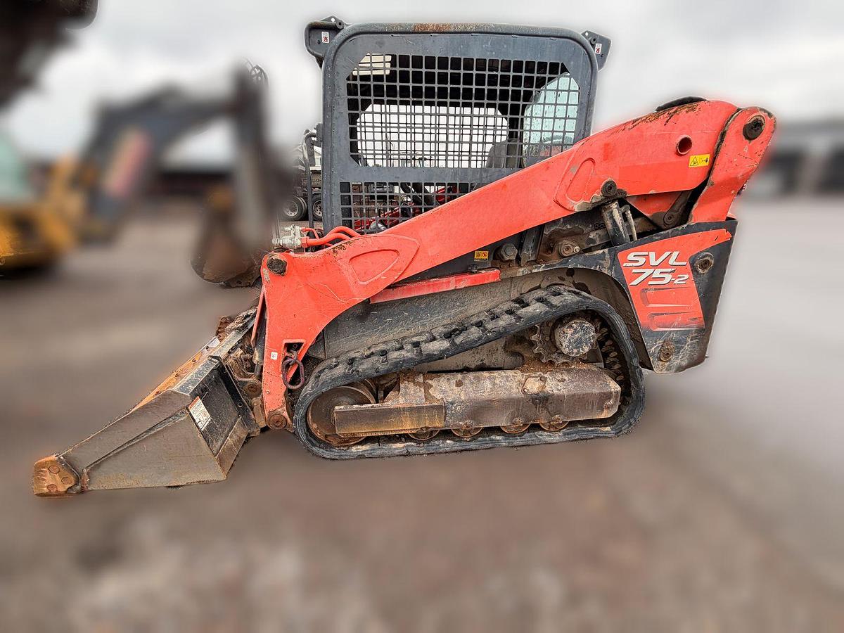 Used 2016 Kubota SVL75-2 tracked skid steer