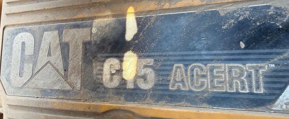 Used 2014 caterpillar 740b