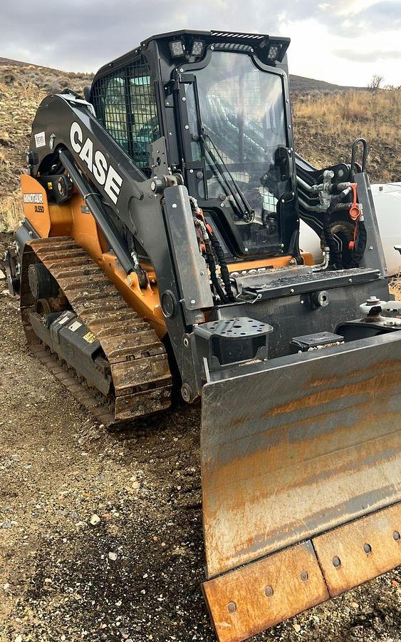 Used 2023 Case, Minotaur DL550 Compact Dozer Loader with ripper, **VERY LOW HOURS***