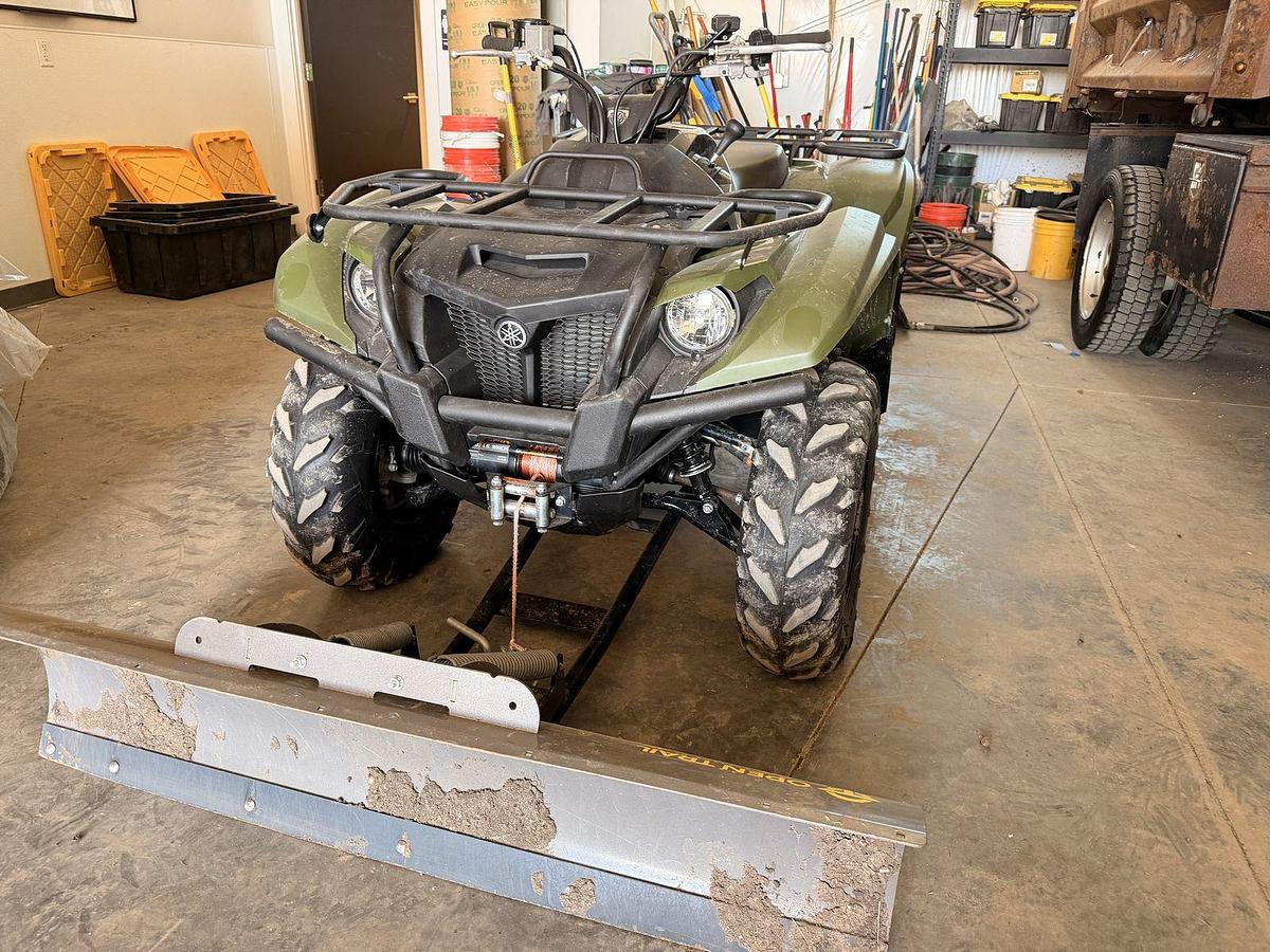 2024 Yamaha Kodiak 700 4x4 with Plow