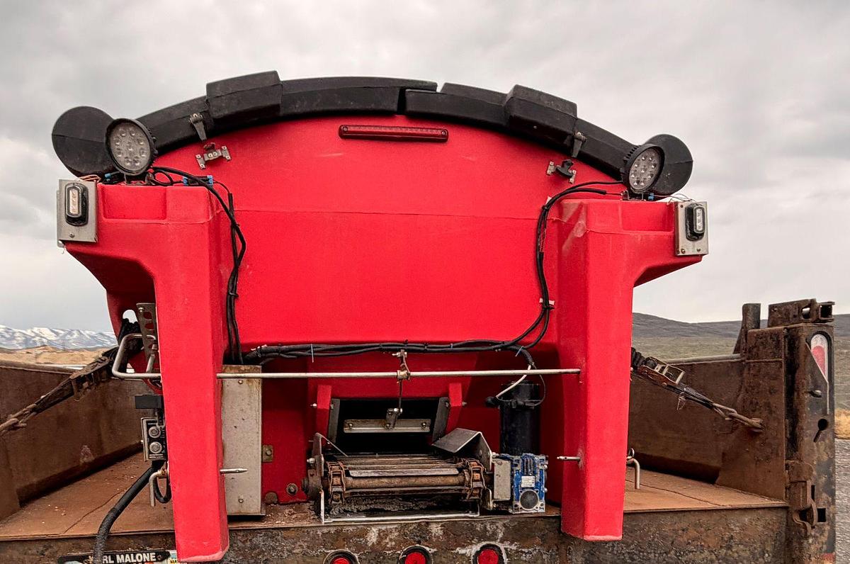 Used Western Tornado Salter/Spreader 1.8 cu yd