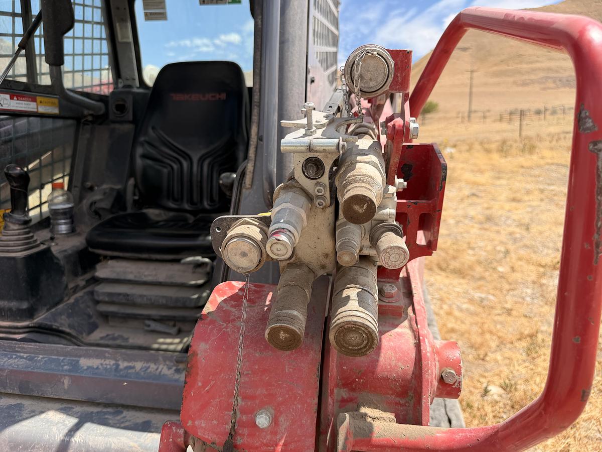 Used 2024 Takeuchi tl12r2-crh