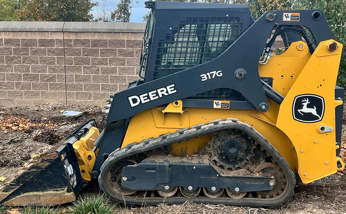 Used 2022 Deere 317G