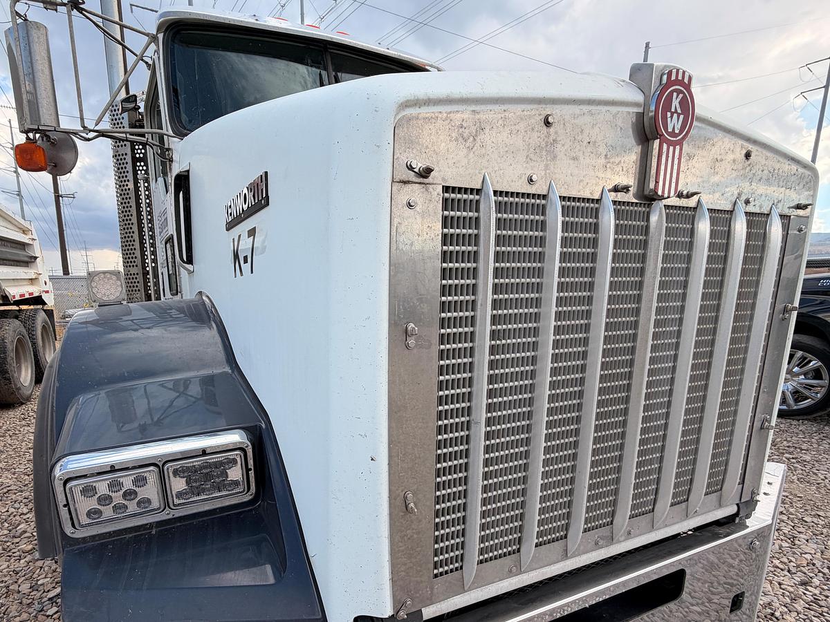Used 2015 Kenworth T800