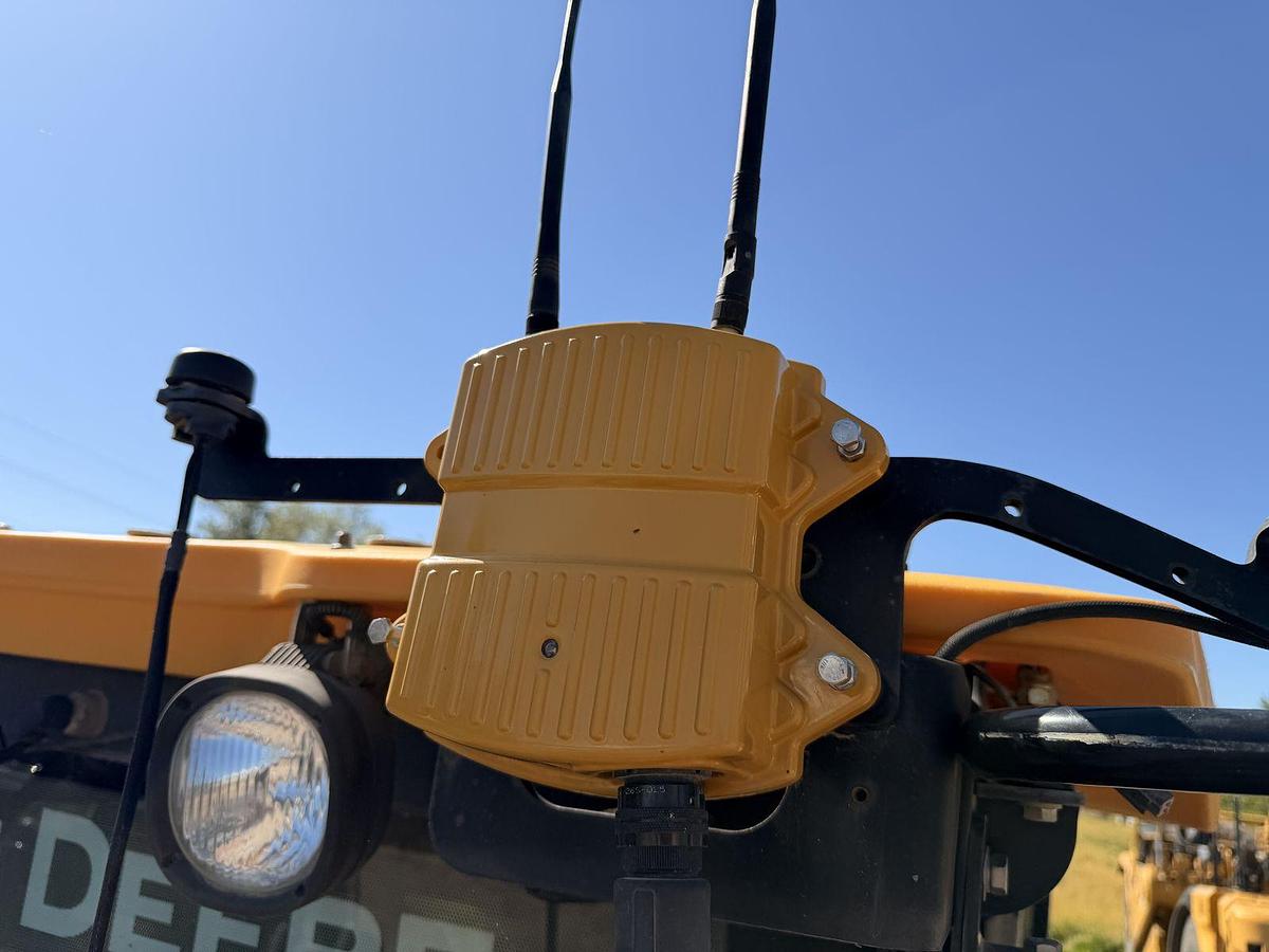 Used Deere 772GP Motor Grader 12K hrs 6WD