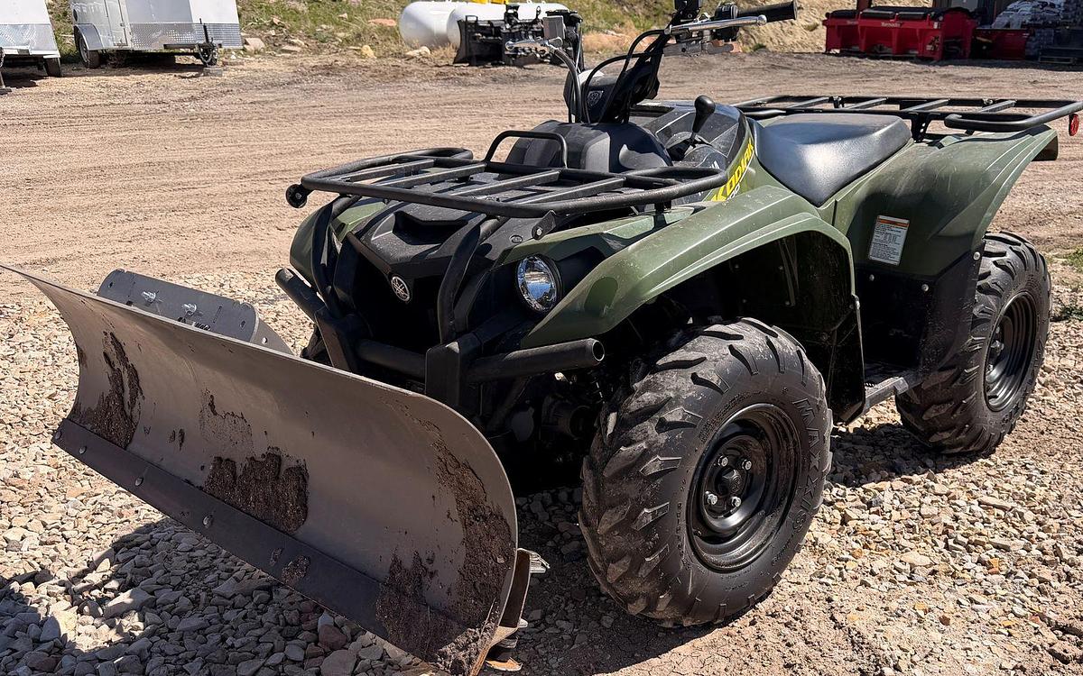 2024 Yamaha Kodiak 700 4x4 with Plow