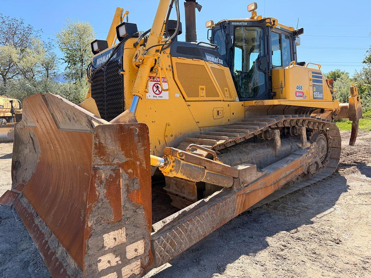 Used 2017 Komatsu D155AX-8, 8,851 hrs, turbocharged diesel, 354 HP