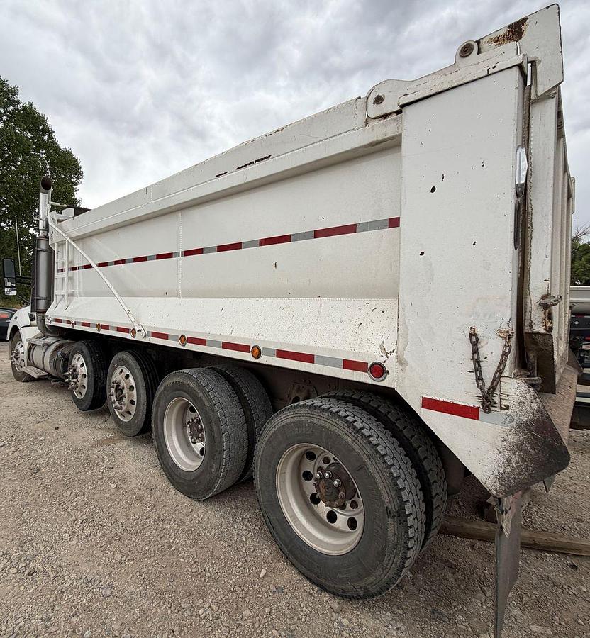 2019 Kenworth T680 Quad Axle Dump, Freshly rebuilt engine, PACCAR MX-13 450HP, diesel, 12-speed automated tranny, 645k miles