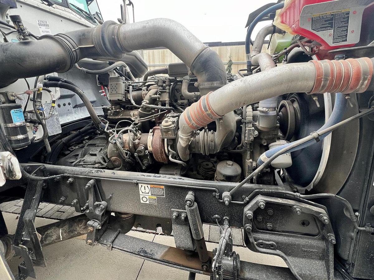 Used 2023 Peterbilt 389 Dual Axle Day Cab Semi Tractor