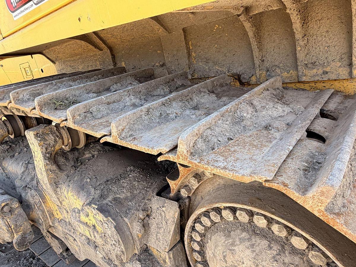 Used 2017 Komatsu D155AX-8, 8,851 hrs, turbocharged diesel, 354 HP