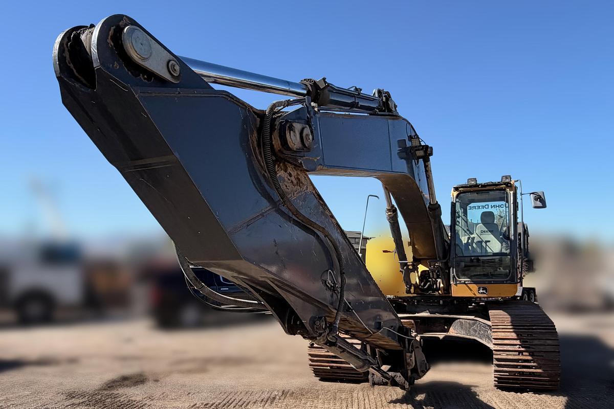 Used 2014 John Deere 290G LC Excavator