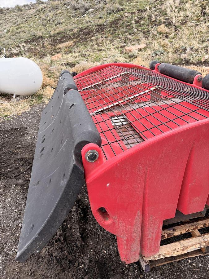 Used Western Tornado Salter/Spreader 1.8 cu yd