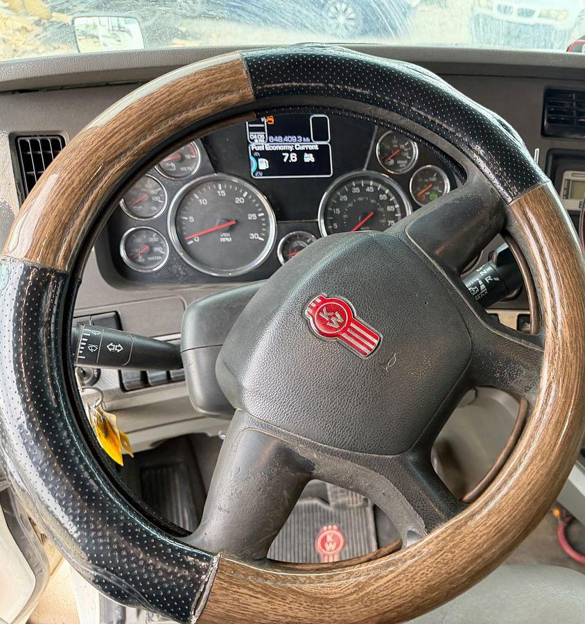 2019 Kenworth T680 Quad Axle Dump, Freshly rebuilt engine, PACCAR MX-13 450HP, diesel, 12-speed automated tranny, 645k miles