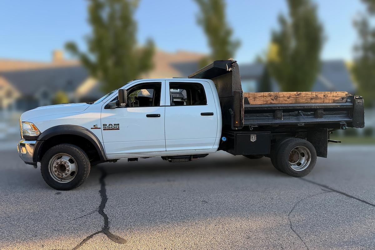 Used 2018 Dodge Ram 5500 Crew Cab Dump Truck