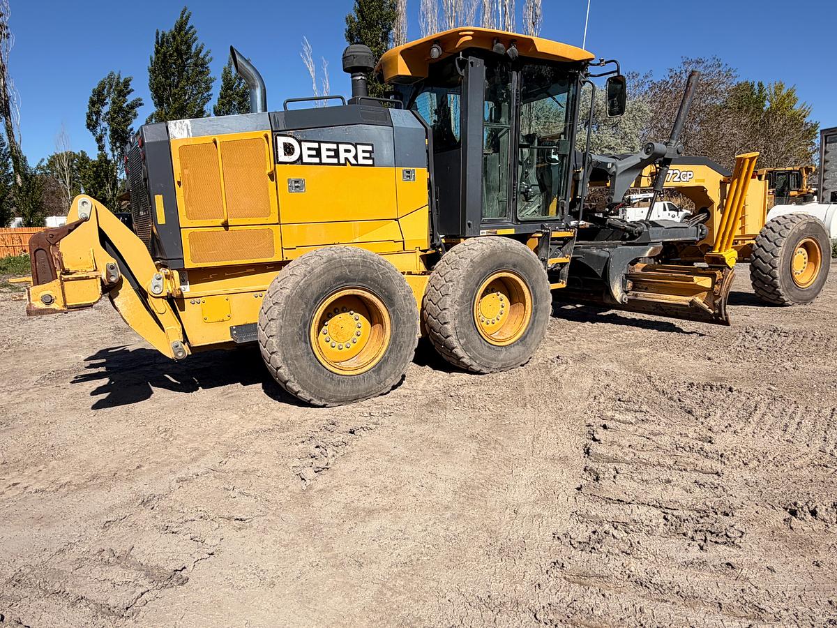 Used Deere 772GP Motor Grader 12K hrs 6WD