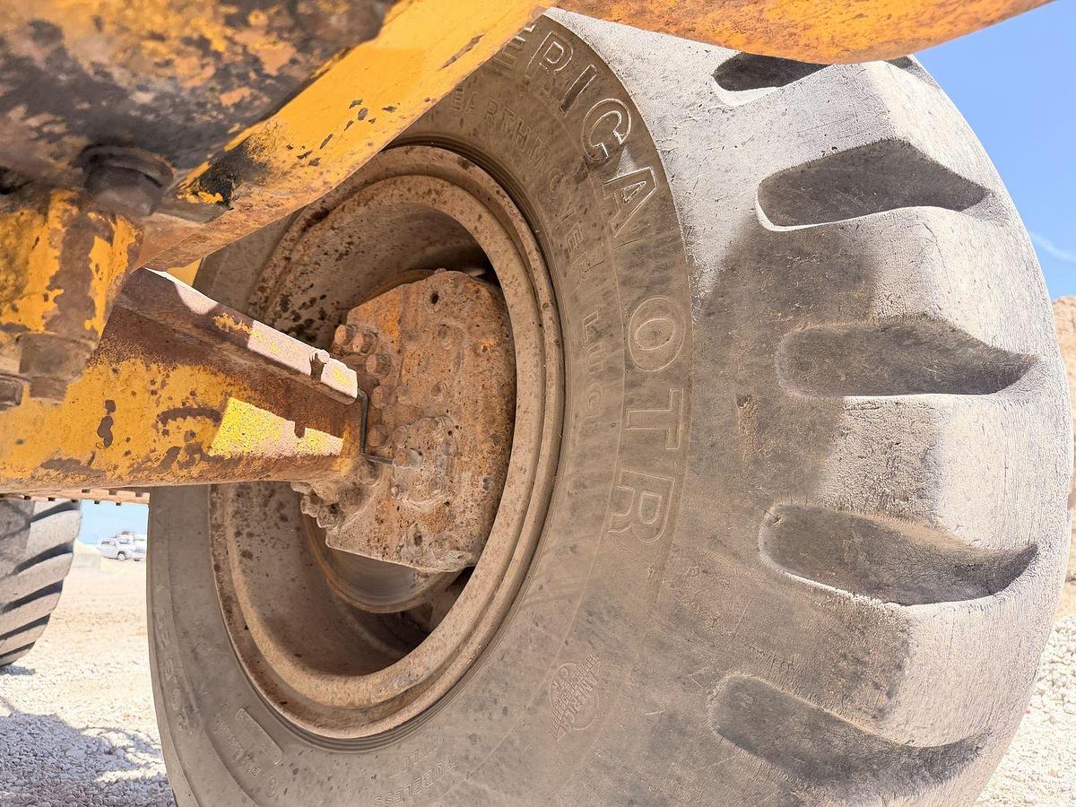 Used Cat 950 Loader with side dump trench bucket