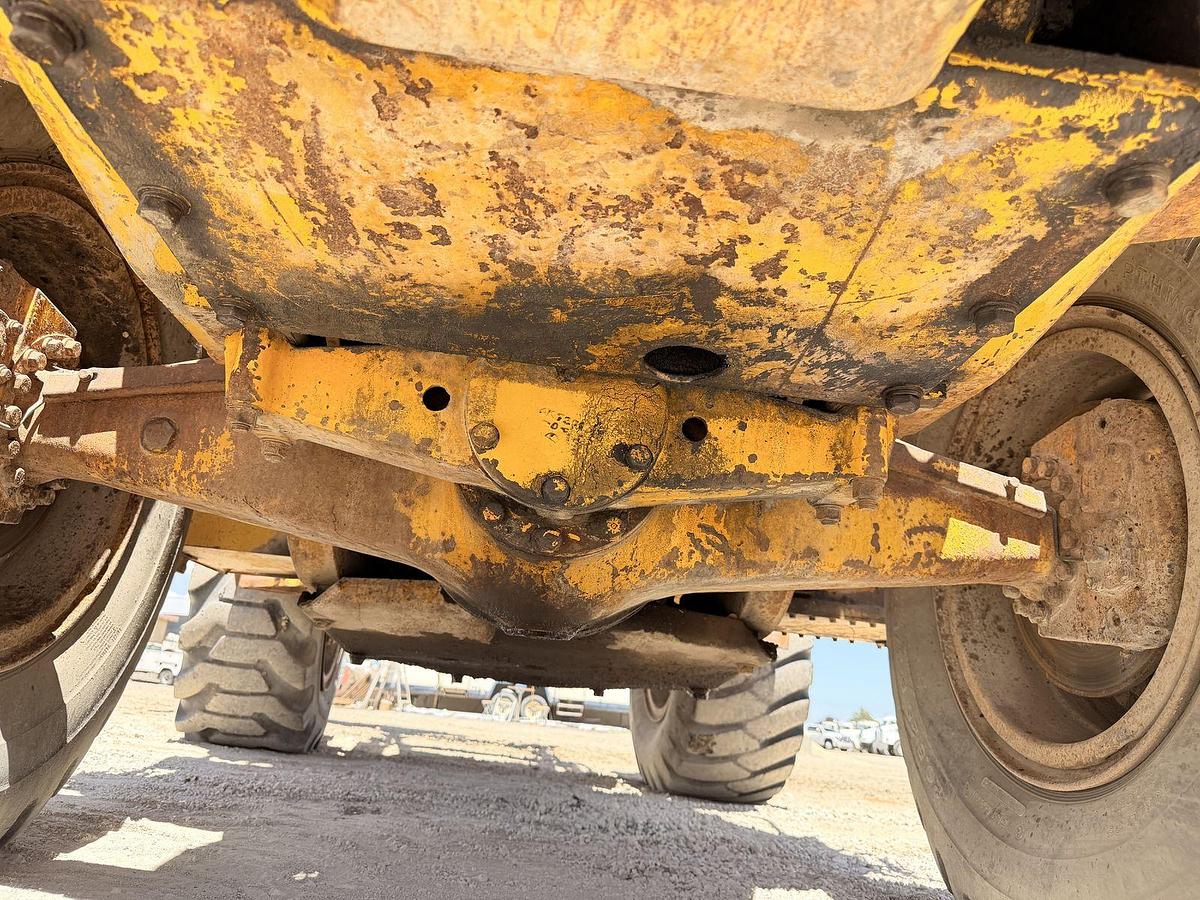 Used Cat 950 Loader with side dump trench bucket