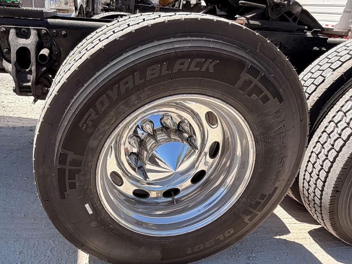 Used 2019 Peterbilt 389 with Cummins ISX15 and 18sp manual transmission