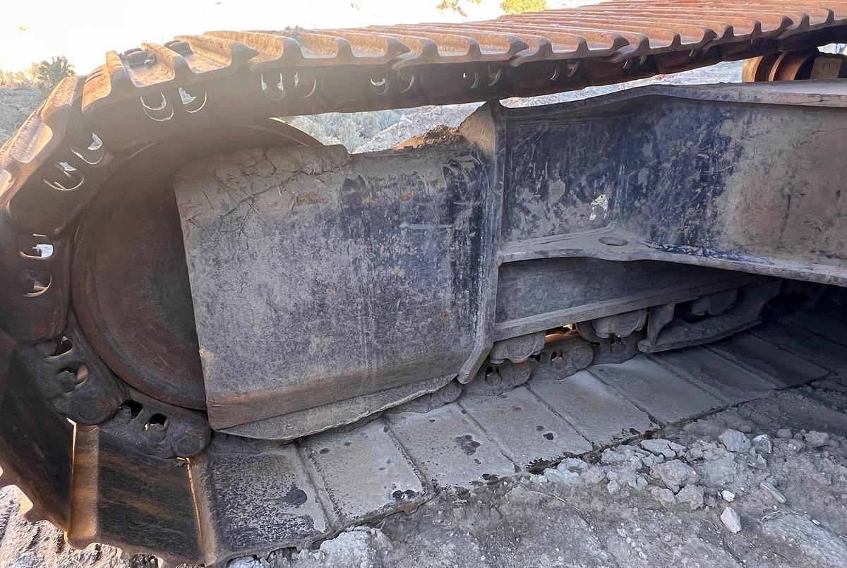 Used 2016 Caterpillar 336F L Excavator with Thumb