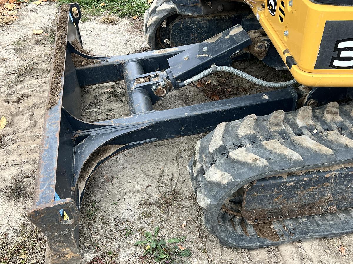 Used 2019 Deere 35G
