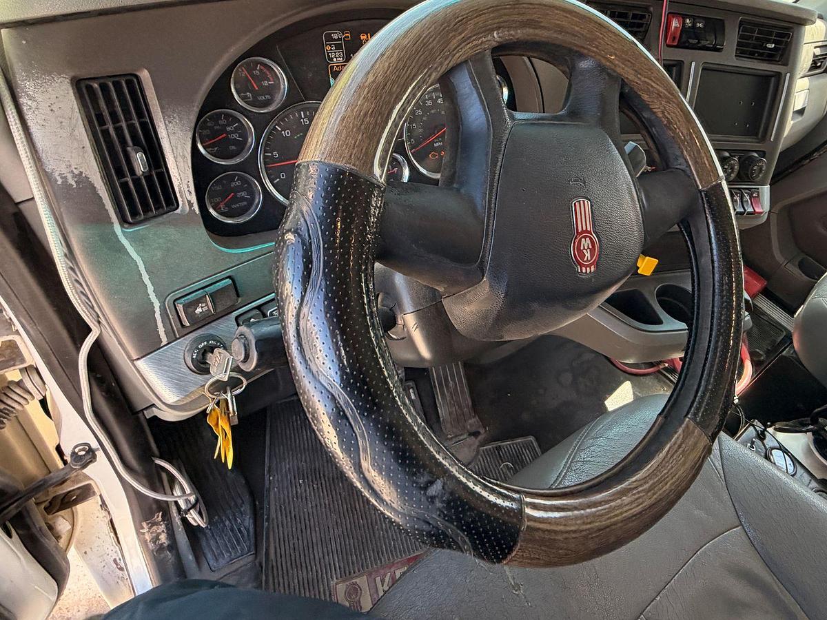 2019 Kenworth T680 Quad Axle Dump, Freshly rebuilt engine, PACCAR MX-13 450HP, diesel, 12-speed automated tranny, 645k miles