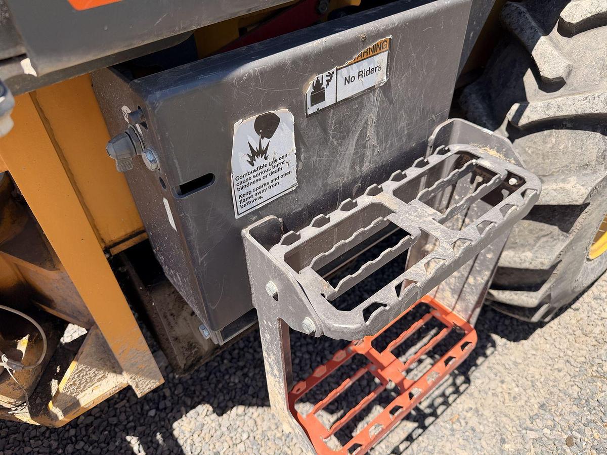 Used 2022 Volvo SD45B Single Drum Vibratory Smooth Drum Roller, 1,166.3 hours