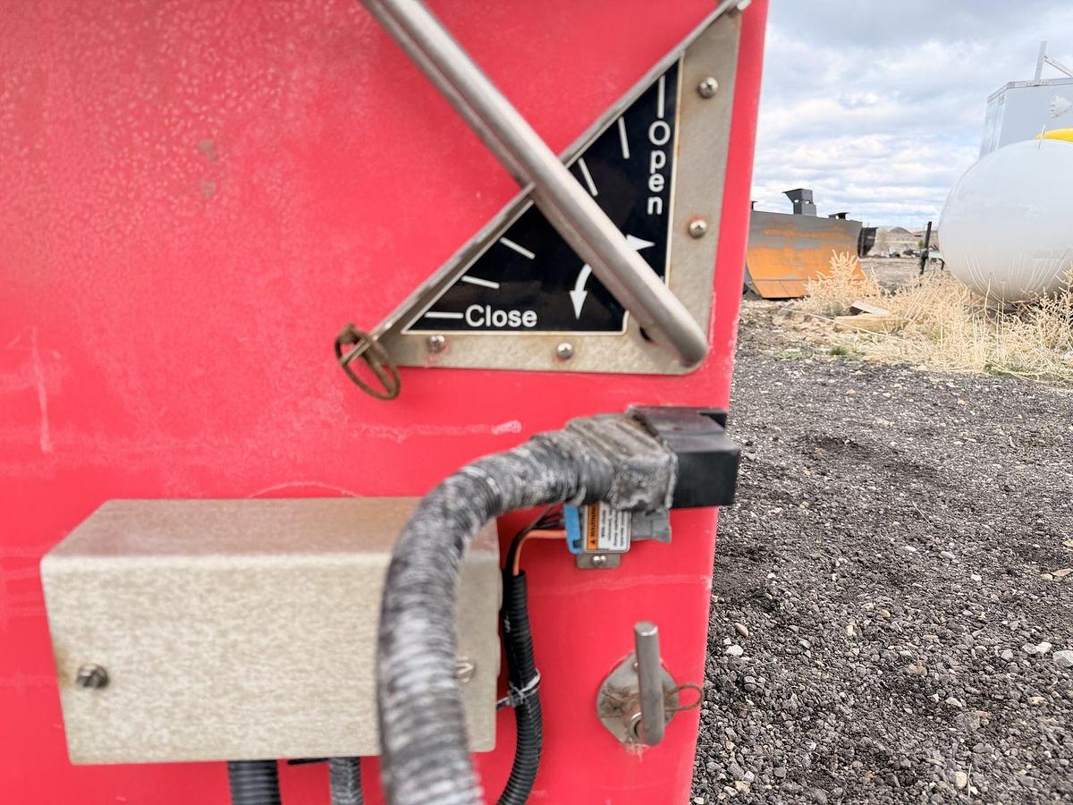 Used Western Tornado Salter/Spreader 1.8 cu yd
