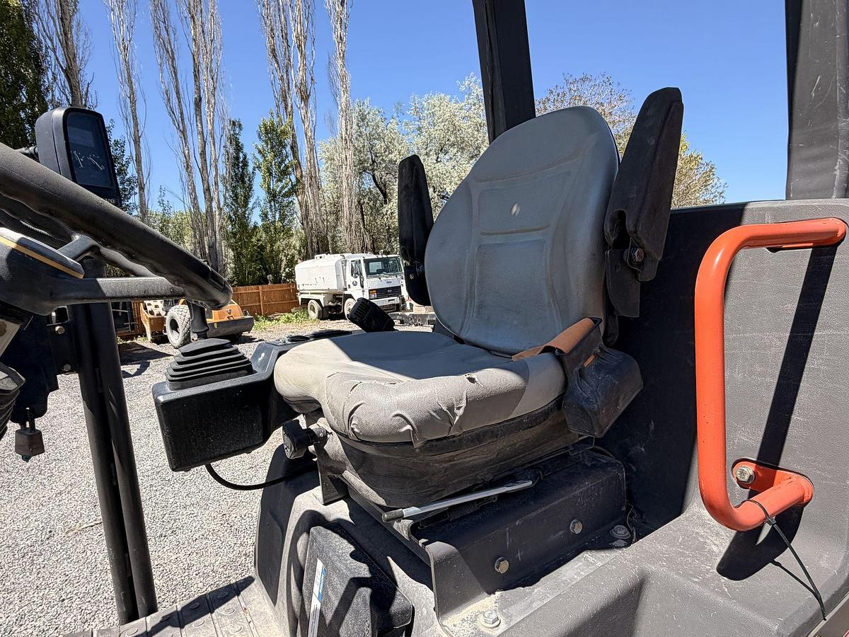 Used 2022 Volvo SD45B Single Drum Vibratory Smooth Drum Roller, 1,166.3 hours