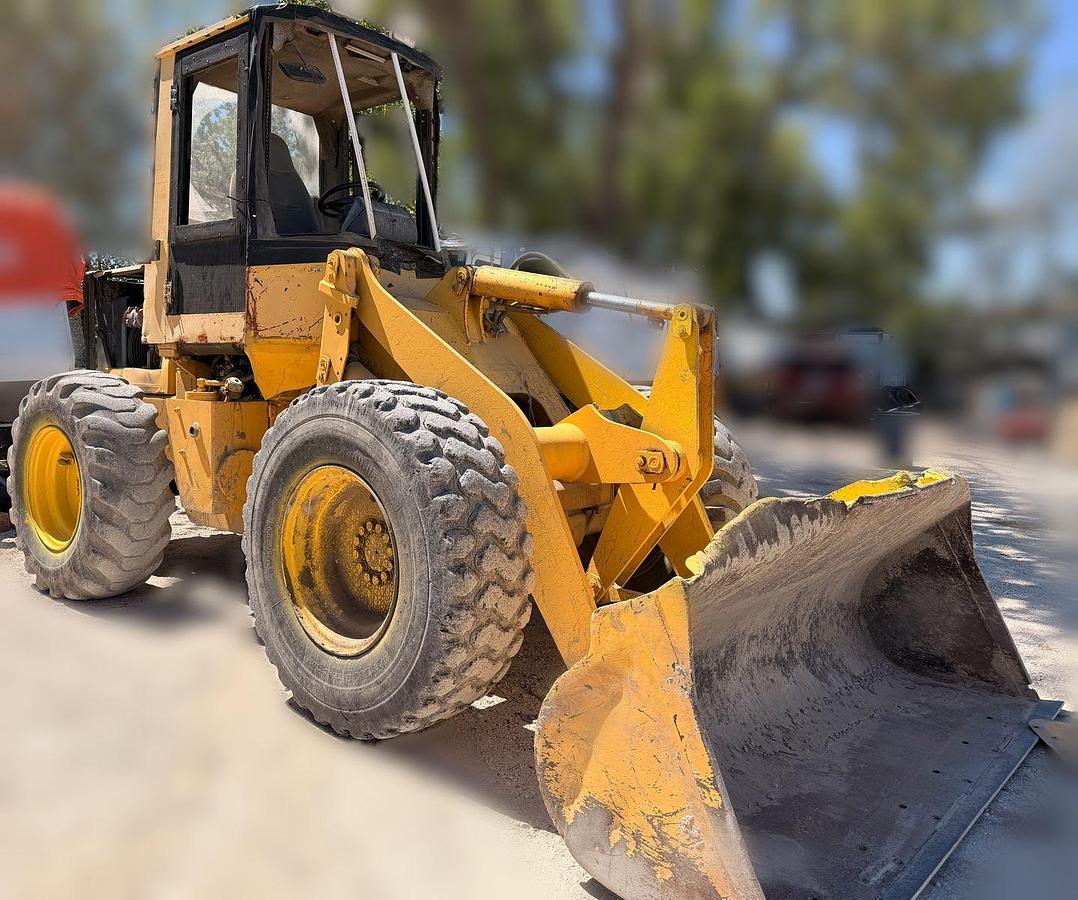 Used Komatsu WA120-3 Compact Articulated Wheel Loader, 2.5yd bucket, rebuilt komatsu engine