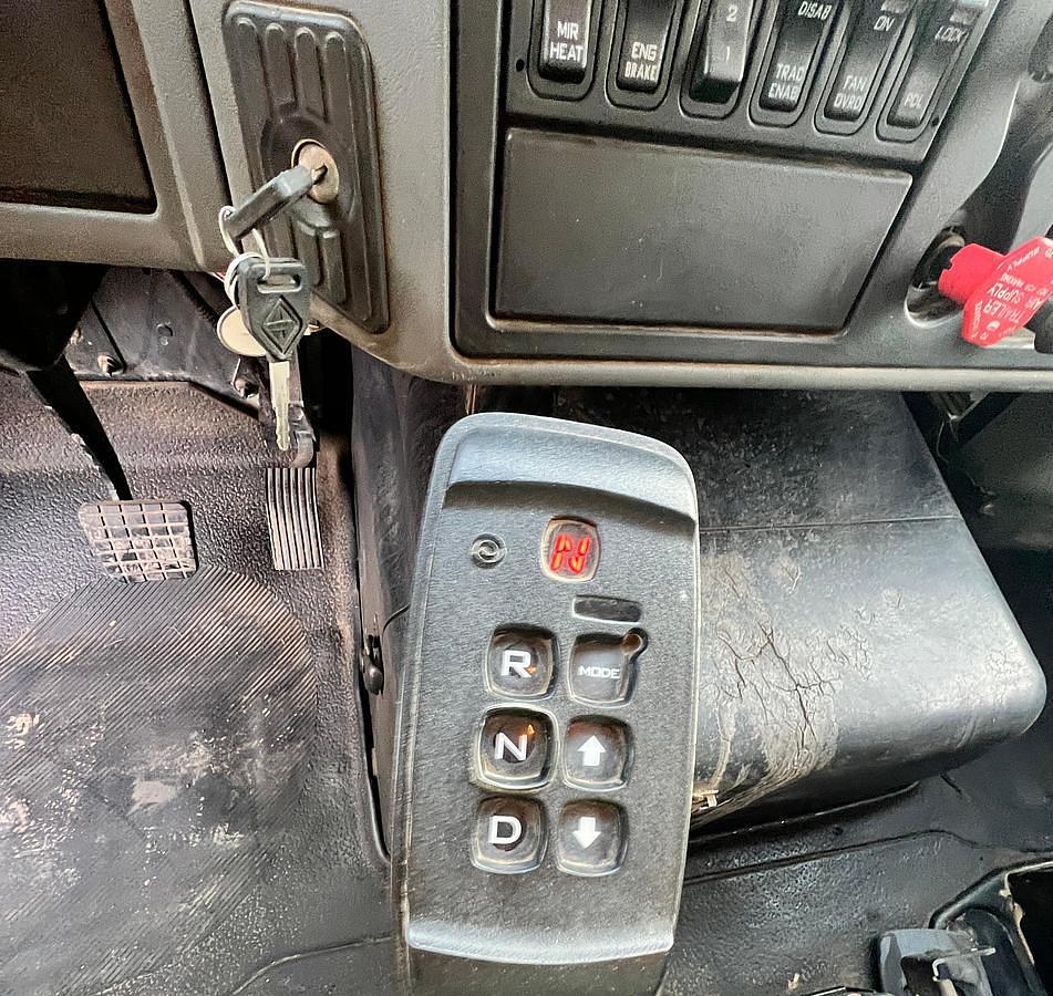 Used 2005 International 7600 Dump Truck