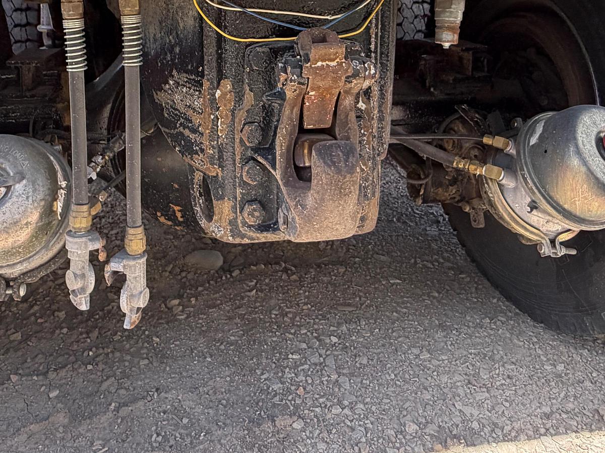 Used 2004 Kenworth T800B