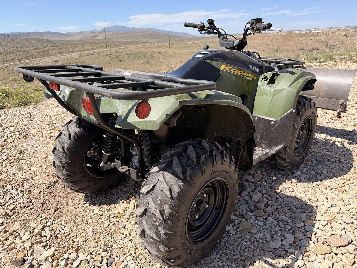 2024 Yamaha Kodiak 700 4x4 with Plow
