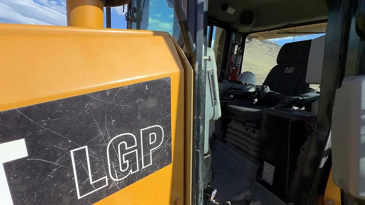 Used 2015 Caterpillar D6T LGP Dozer