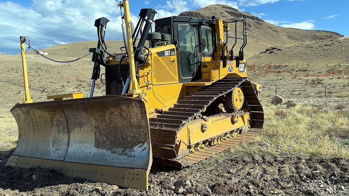 Used 2015 Caterpillar D6T LGP Dozer