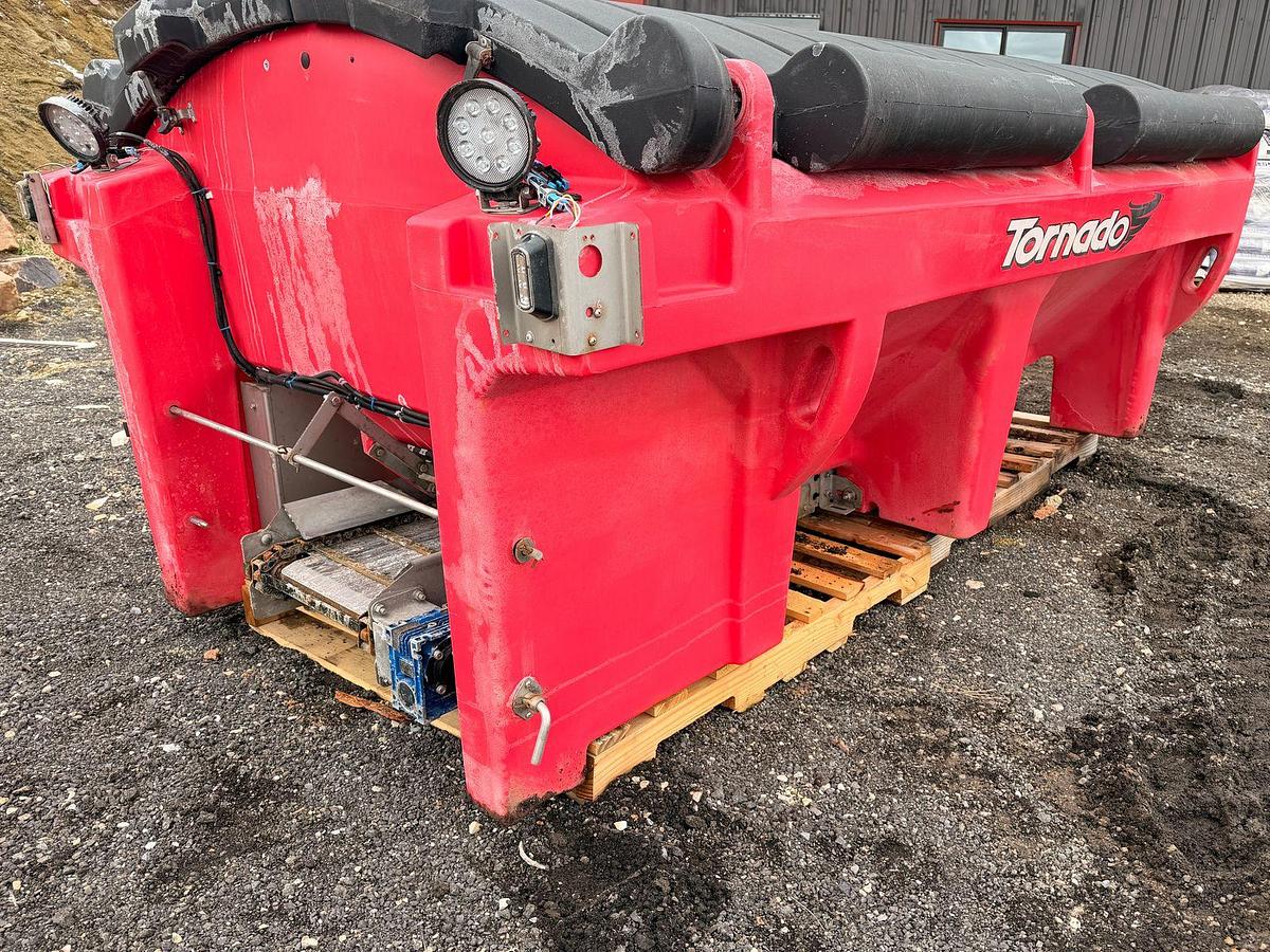 Used Western Tornado Salter/Spreader 1.8 cu yd