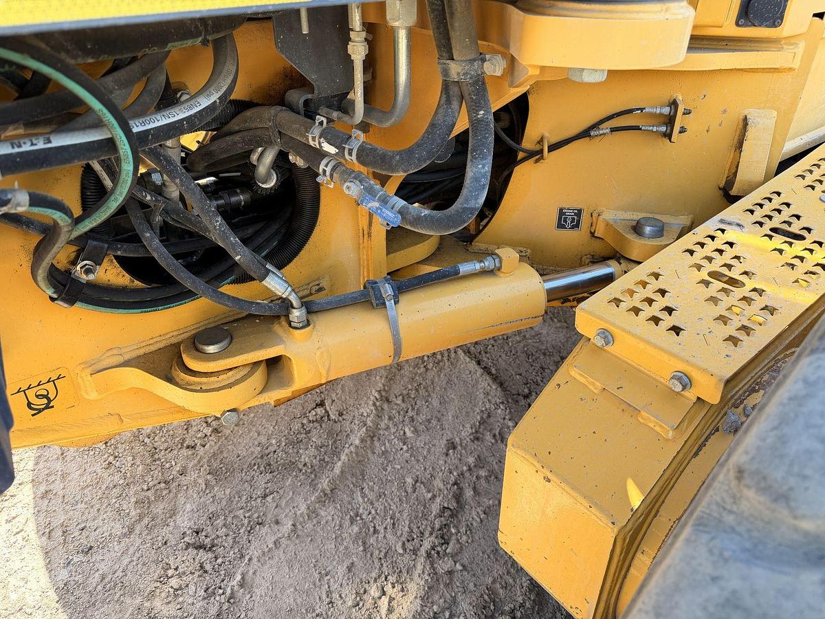 Used Deere 772GP Motor Grader 12K hrs 6WD