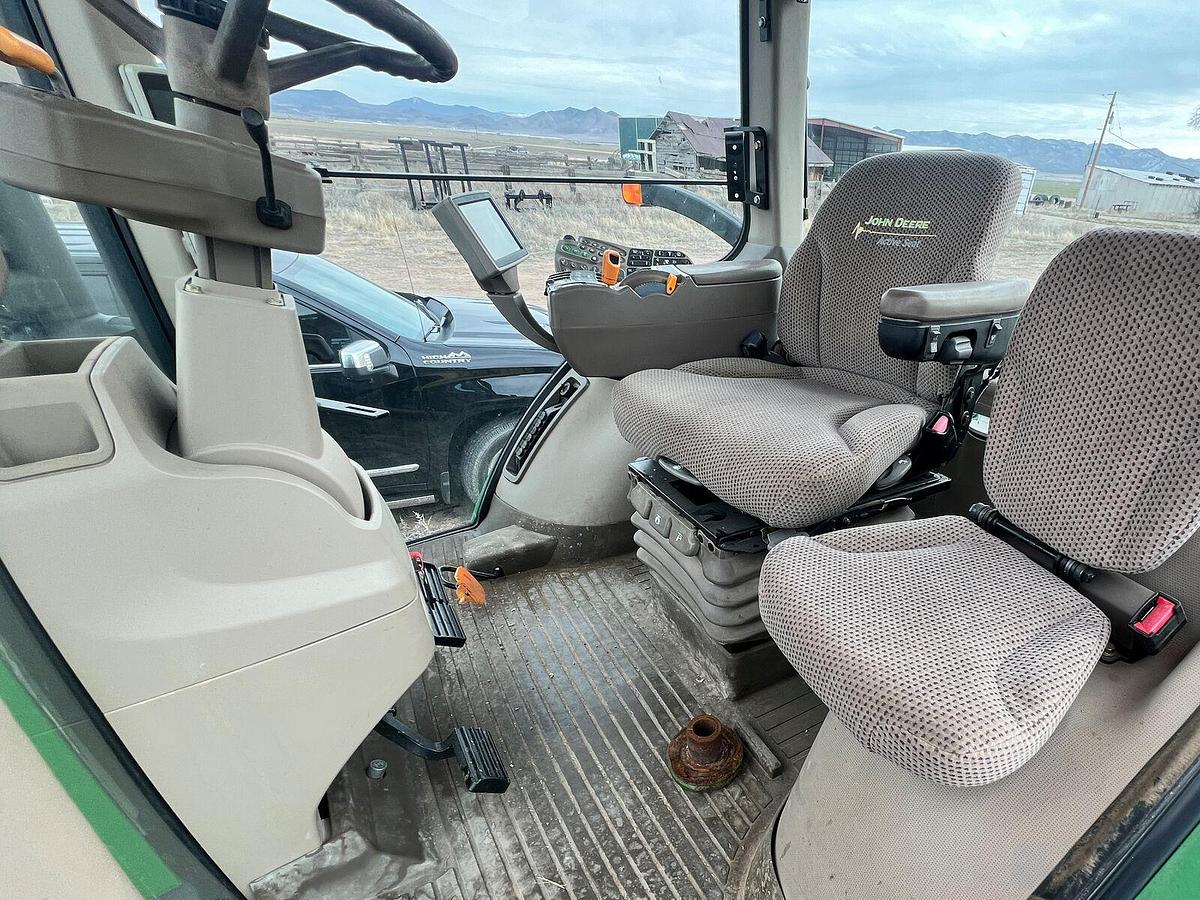 John Deere, 2011, 8285R, 4250 hrs