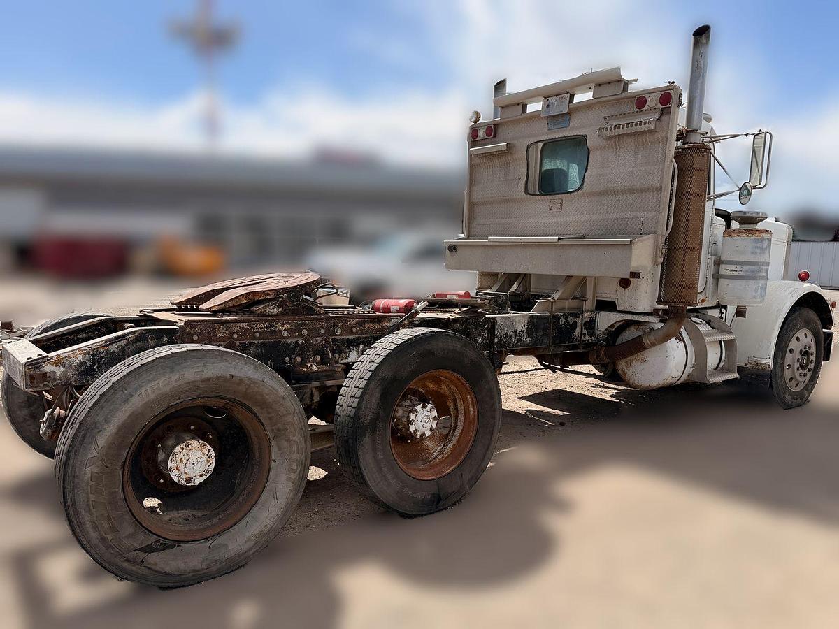 Used Peterbilt, 359A, DayCab, Rebuilt Cummins Small Cam diesel engine, 425 HP