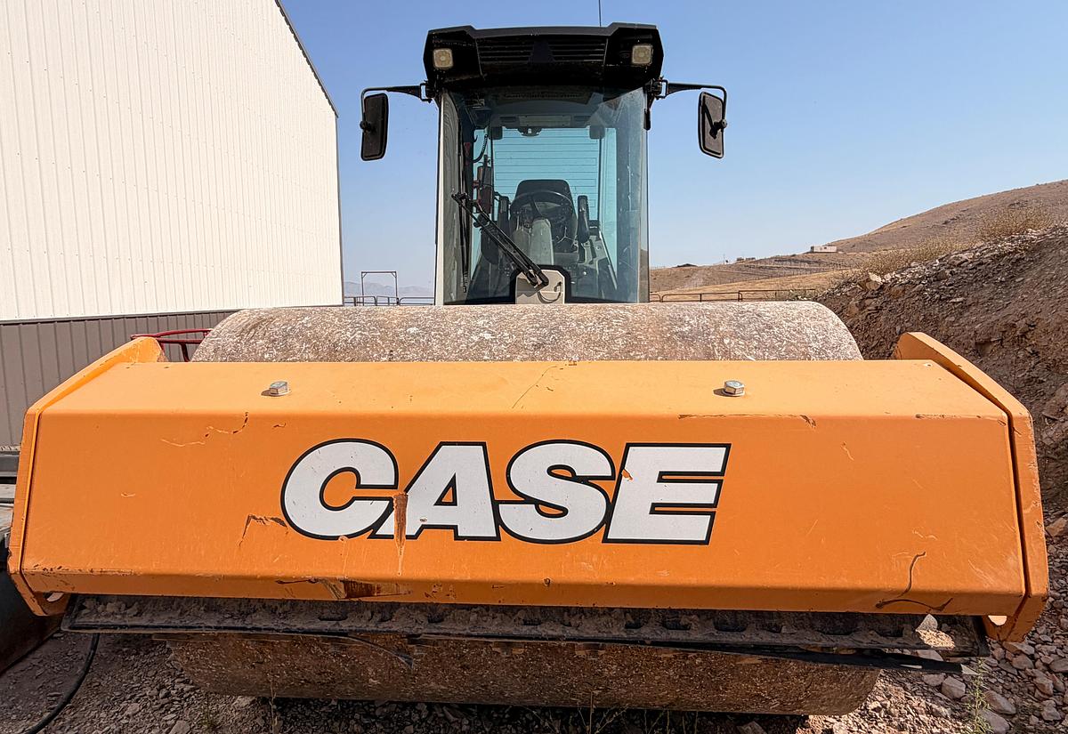 Used 2020 Case sv211e