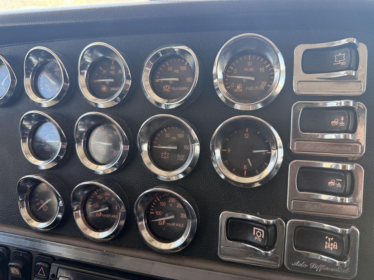 Used 2019 Peterbilt 389 with Cummins ISX15 and 18sp manual transmission